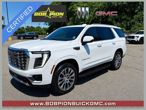 Certified 2025 GMC Yukon Denali AWD/4WD image 1