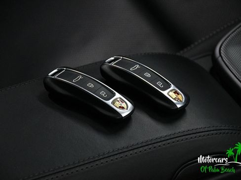 Used 2025 Porsche 911 Carrera RWD image 69