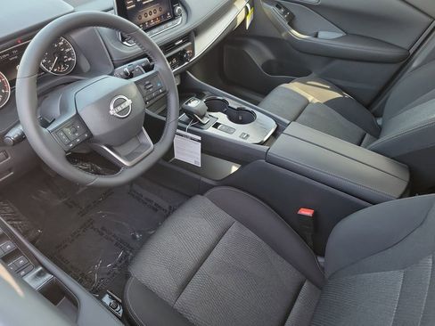 New 2026 Nissan Rogue SV image 5