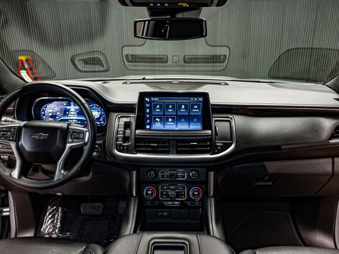 Used 2024 Chevrolet Tahoe Z71 w/ Off-Road Capability Package image 18