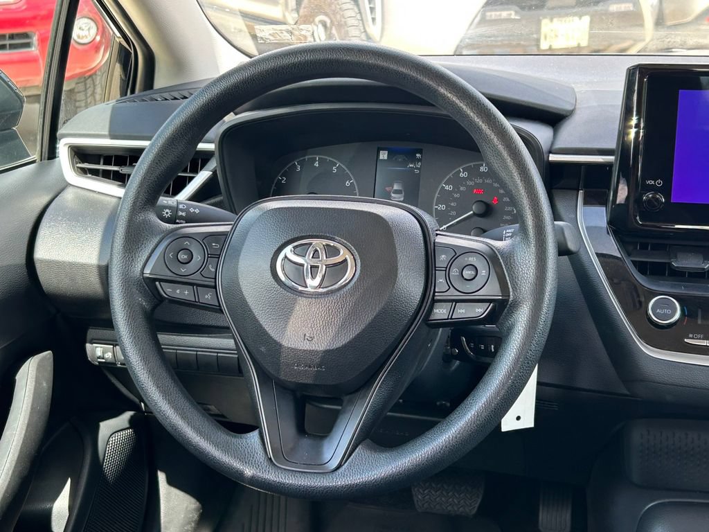 Certified 2025 Toyota Corolla LE FWD image 34