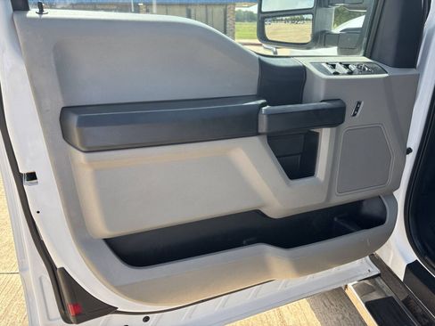 Used 2017 Ford F350 XL AWD/4WD image 23