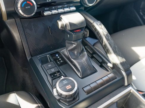 Certified 2025 Toyota Tacoma TRD Sport AWD/4WD image 27