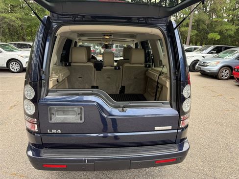Used 2016 Land Rover LR4 HSE LUX AWD/4WD image 25