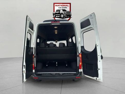 Used 2019 Mercedes-Benz Sprinter 2500 image 26