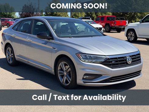 Used 2020 Volkswagen Jetta R-Line w/ R-Line Cold Weather Package FWD image 1