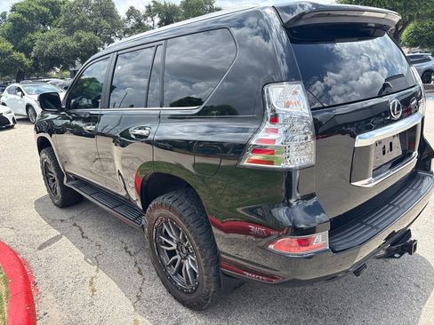 Used 2023 Lexus GX 460 Premium AWD/4WD image 3