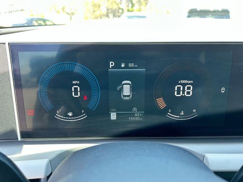 Certified 2025 Hyundai Tucson SEL image 35