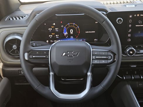 New 2026 Chevrolet Colorado ZR2 w/ Technology Package image 25