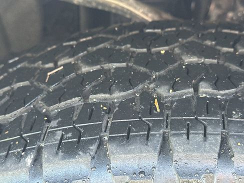 Used 2021 Chevrolet Silverado 1500 LTZ w/ Z71 Off-Road Package image 12