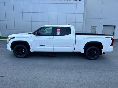 New 2026 Toyota Tundra SR5 w/ SR5 Convenience Package