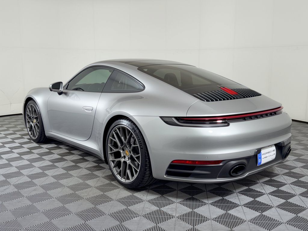 Certified 2024 Porsche 911 Carrera 4 AWD/4WD image 3