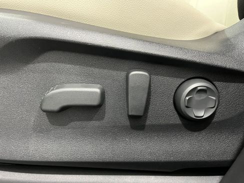 Certified 2025 Subaru Ascent Limited AWD/4WD image 12