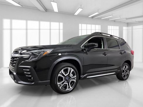 New 2026 Subaru Ascent Limited image 2