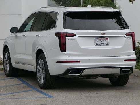 New 2025 Cadillac XT6 Premium Luxury image 3