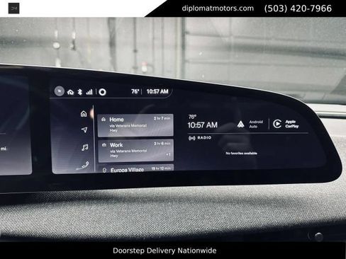 Used 2025 Lucid Air Pure RWD image 32