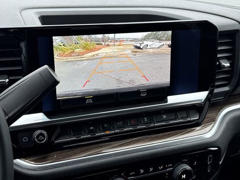 Used 2025 Chevrolet Silverado 1500 LT image 25