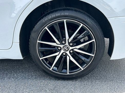 Used 2023 Toyota Camry SE FWD image 14