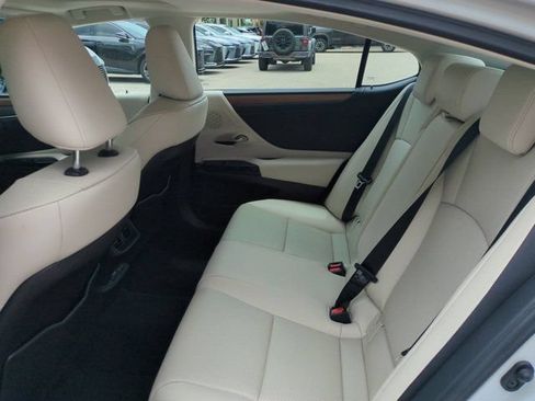 Certified 2025 Lexus ES 350 w/ Premium Package FWD image 13
