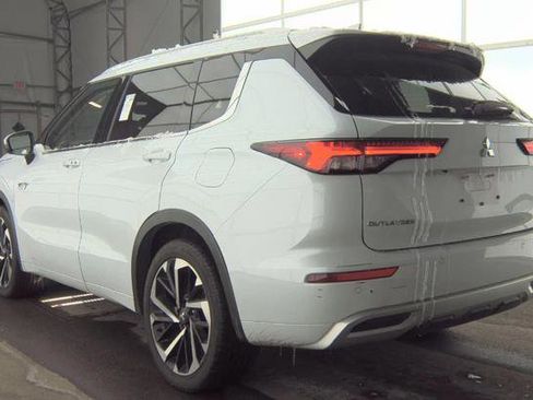 Used 2024 Mitsubishi Outlander SEL Black Edition image 7