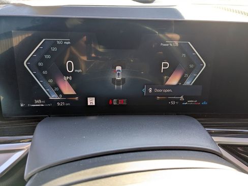 Used 2025 BMW X7 xDrive40i image 19