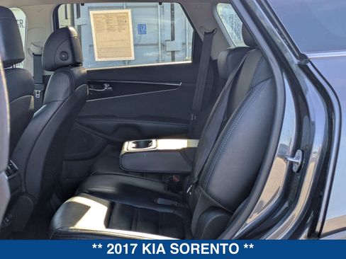 Used 2017 Kia Sorento EX w/ EX V6 Premium Package AWD/4WD image 16