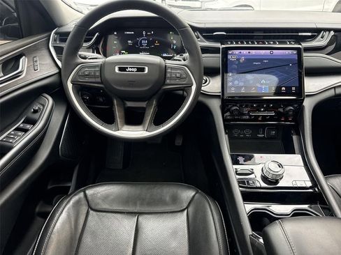 Used 2022 Jeep Grand Cherokee Limited 4xe w/ Luxury Tech Group II image 20