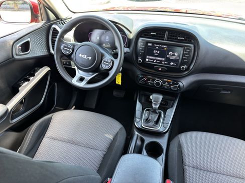 Certified 2023 Kia Soul LX w/ Option Group 015 FWD image 12