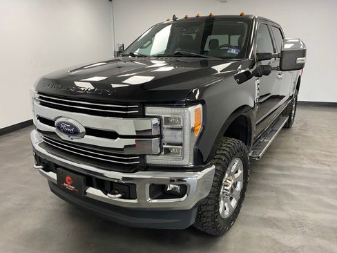 Used 2019 Ford F350 Lariat w/ Lariat Ultimate Package AWD/4WD image 2