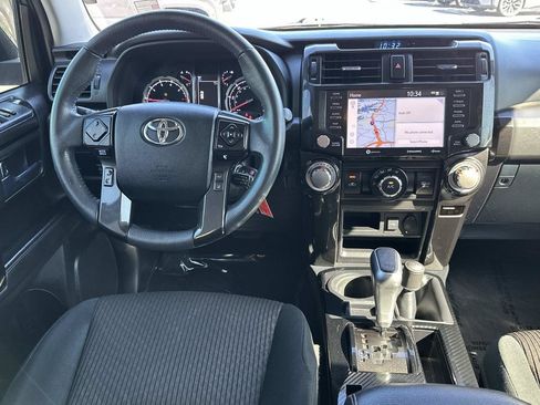Used 2020 Toyota 4Runner TRD Off-Road AWD/4WD image 17
