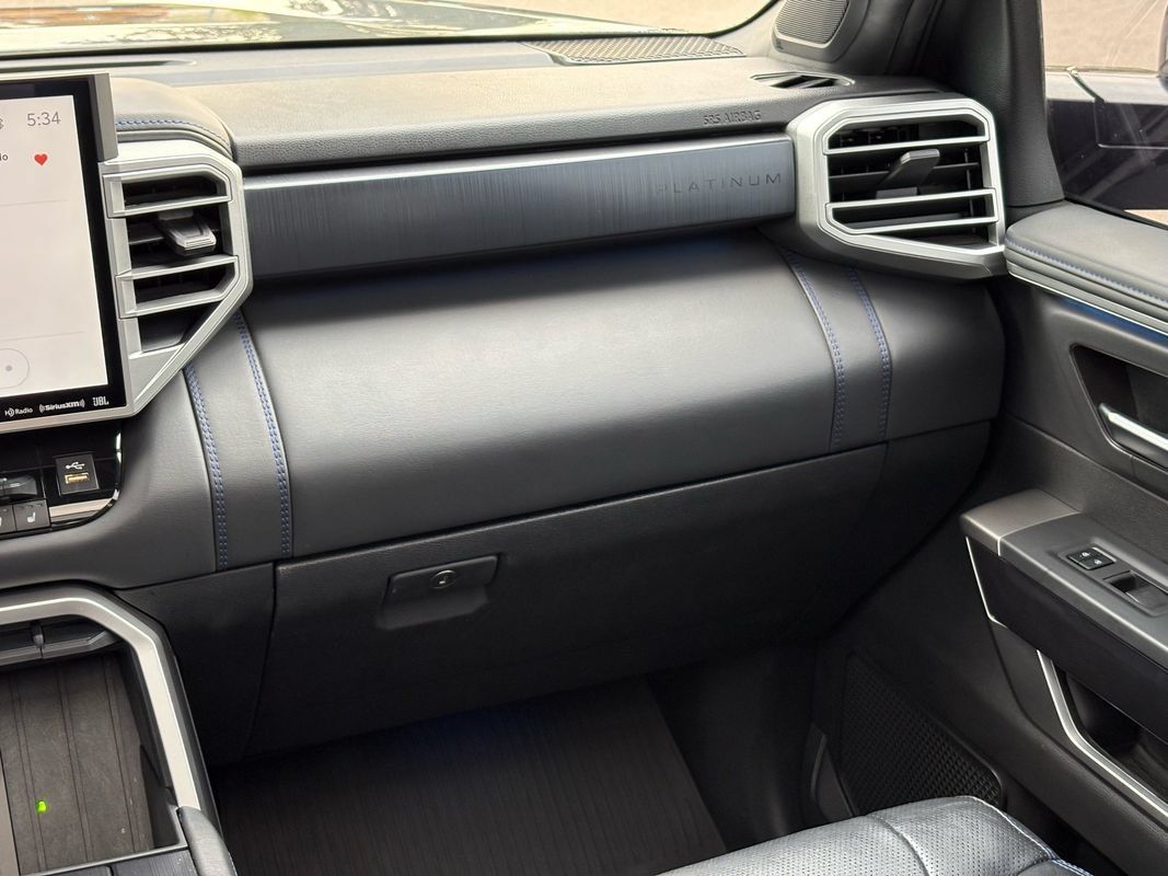 Used 2024 Toyota Tundra Platinum AWD/4WD image 15