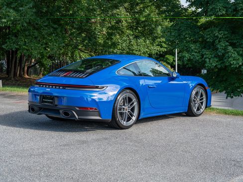 Certified 2025 Porsche 911 Carrera RWD image 7