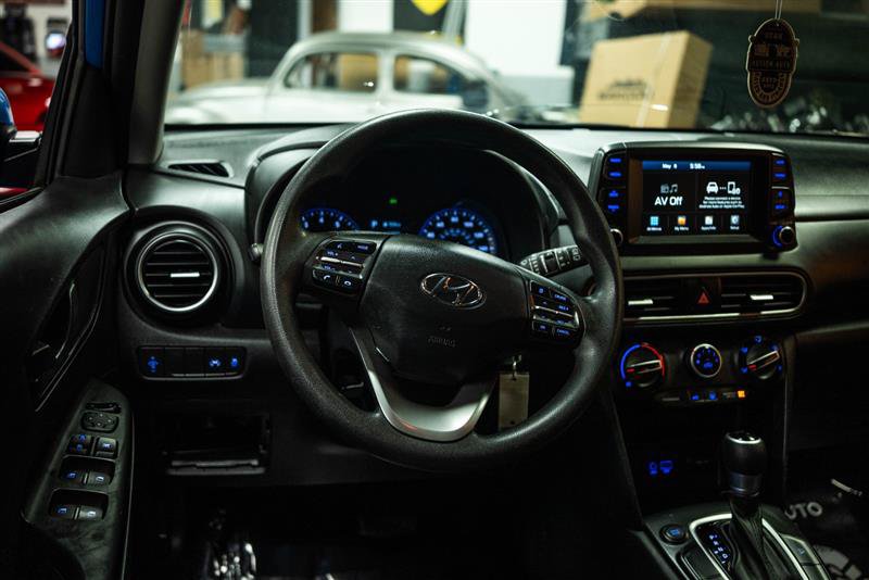 Used 2020 Hyundai Kona SE w/ Cargo Package FWD image 15