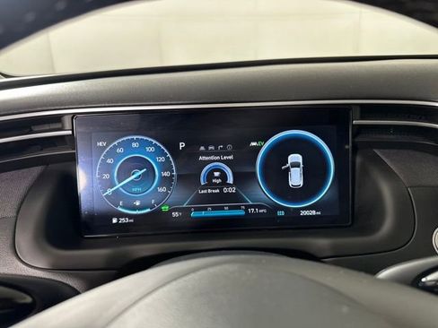 Used 2023 Hyundai Tucson Limited image 17