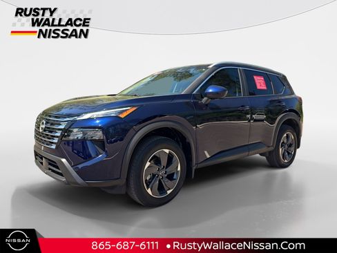 Certified 2025 Nissan Rogue SV w/ SV Premium Package FWD image 1