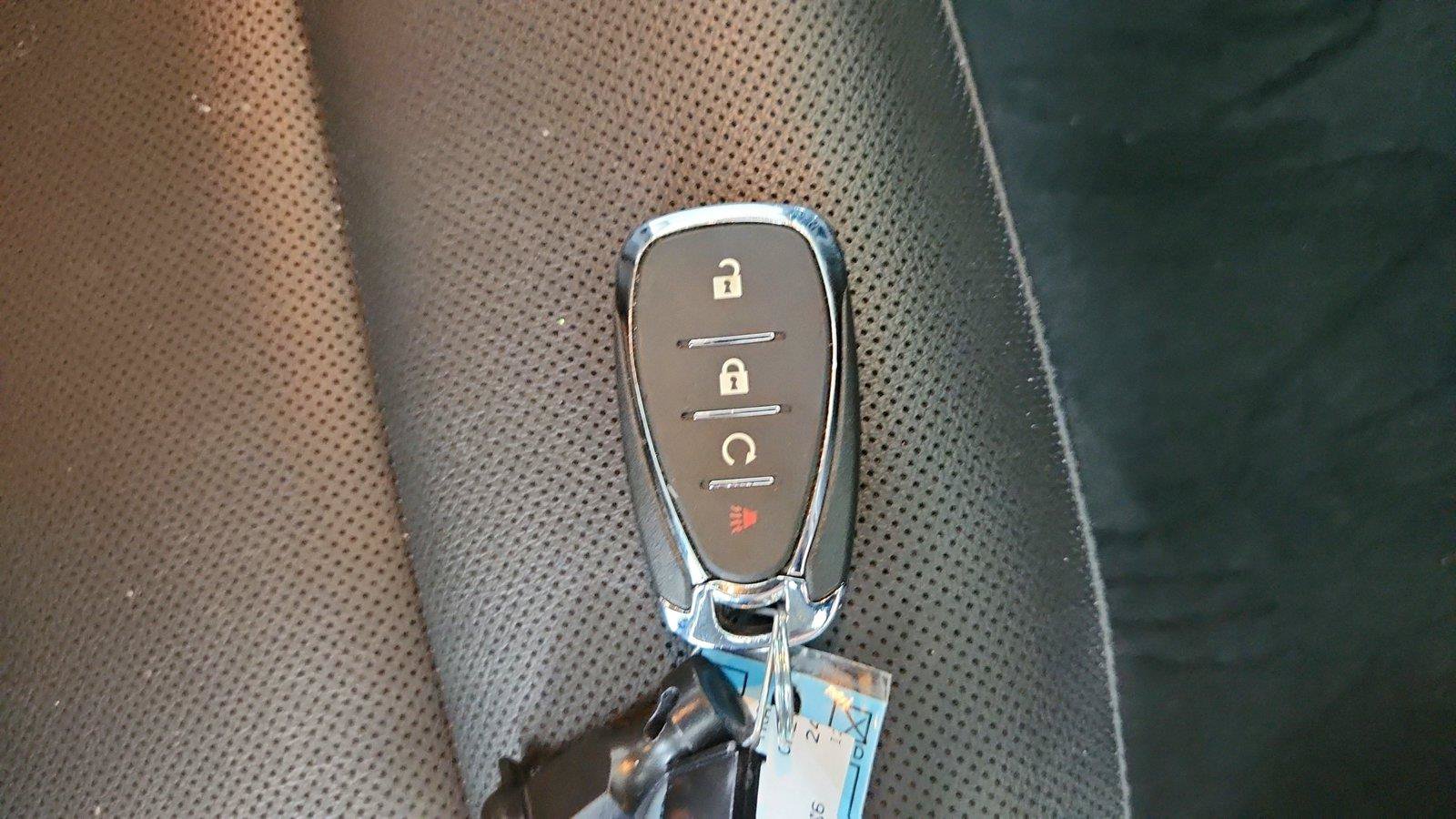 Used 2024 Chevrolet Trax RS w/ Driver Confidence Package FWD image 28