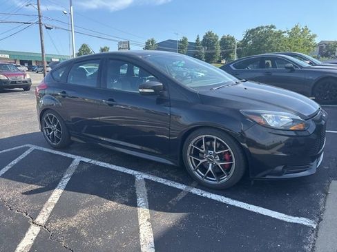 Used 2014 Ford Focus ST w/ Equipment Group 201A FWD image 4