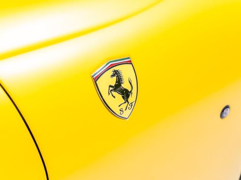 Used 2022 Ferrari 812 GTS RWD image 41