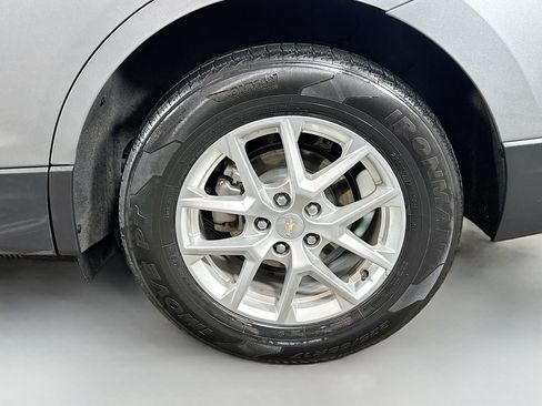 Used 2024 Chevrolet Equinox LT AWD/4WD image 28