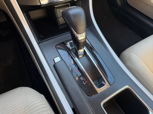 Used 2015 Honda Accord LX image 12