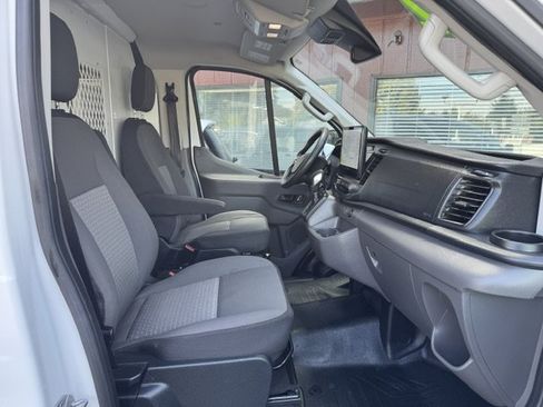 Used 2022 Ford Transit 150 Low Roof RWD image 18