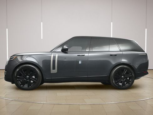 Used 2023 Land Rover Range Rover SE AWD/4WD image 29