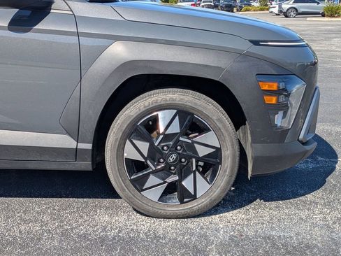 Used 2025 Hyundai Kona SEL image 12