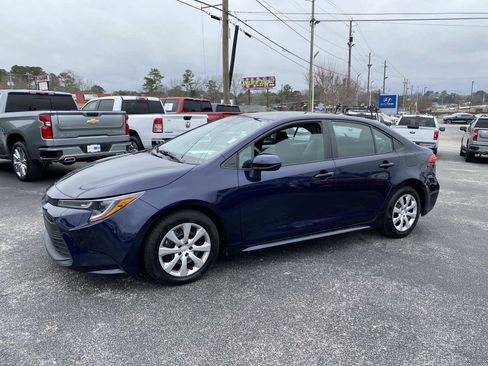 Used 2024 Toyota Corolla LE image 9