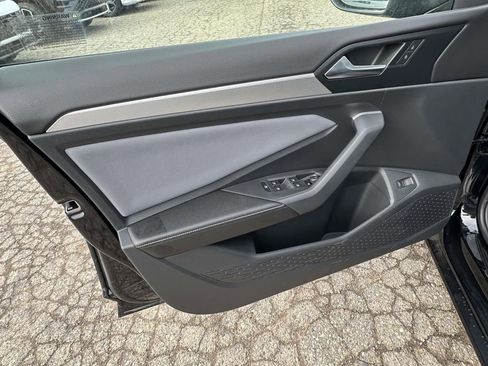 New 2026 Volkswagen Jetta SE image 11