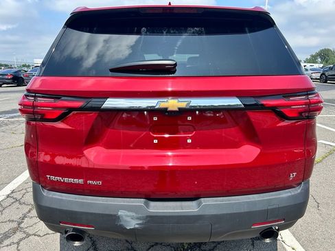 Used 2023 Chevrolet Traverse LT w/ Rear Camera Mirror Package AWD/4WD image 7