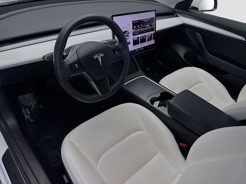 Used 2023 Tesla Model 3 Standard Range RWD image 7