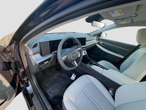 New 2026 Hyundai Sonata SEL FWD image 7