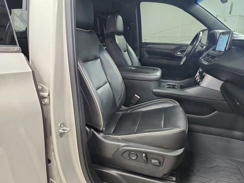 Used 2021 GMC Yukon SLT w/ SLT Luxury Plus Package image 42