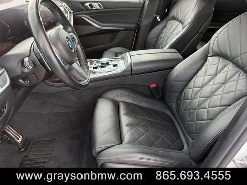 Used 2023 BMW X7 xDrive40i w/ Dynamic Handling Package AWD/4WD image 10